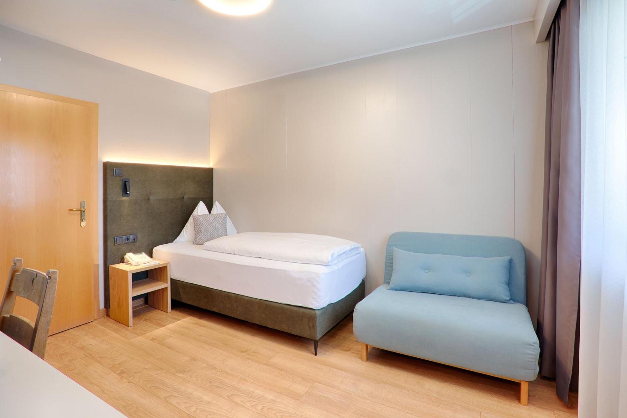 Hotel Lamm Naturns Exterior foto